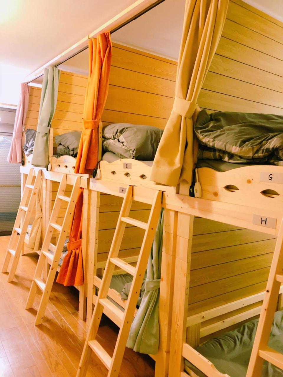 Eins Iga Hotell Eksteriør bilde